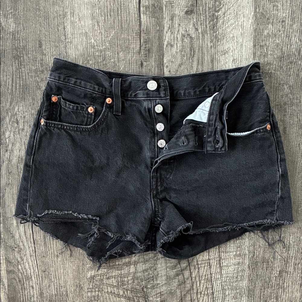 Levi 501 Cut-off Shorts ✧ Black ✧ Size 27